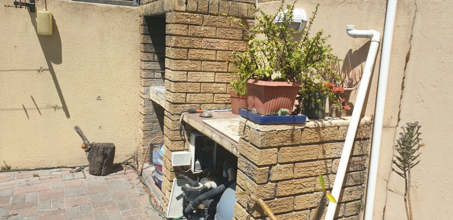 3 Bedroom Property for Sale in Table View Western Cape